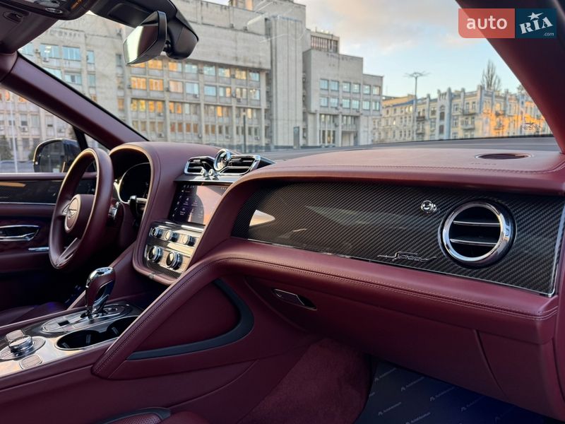 Внедорожник / Кроссовер Bentley Bentayga 2021 в Киеве