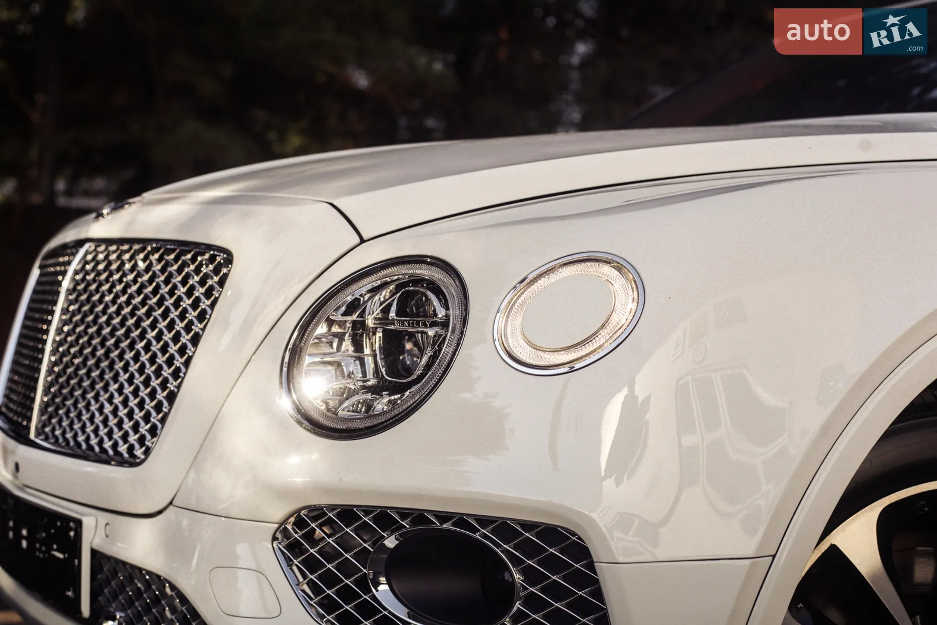 2017 Bentley Bentayga - мініатюра 7