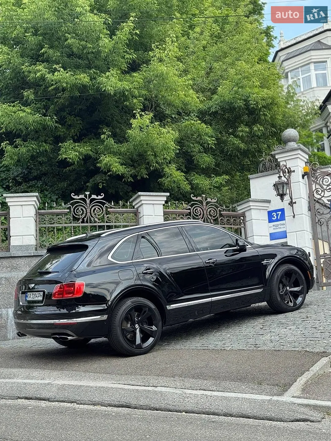 2018 Bentley Bentayga - мініатюра 15