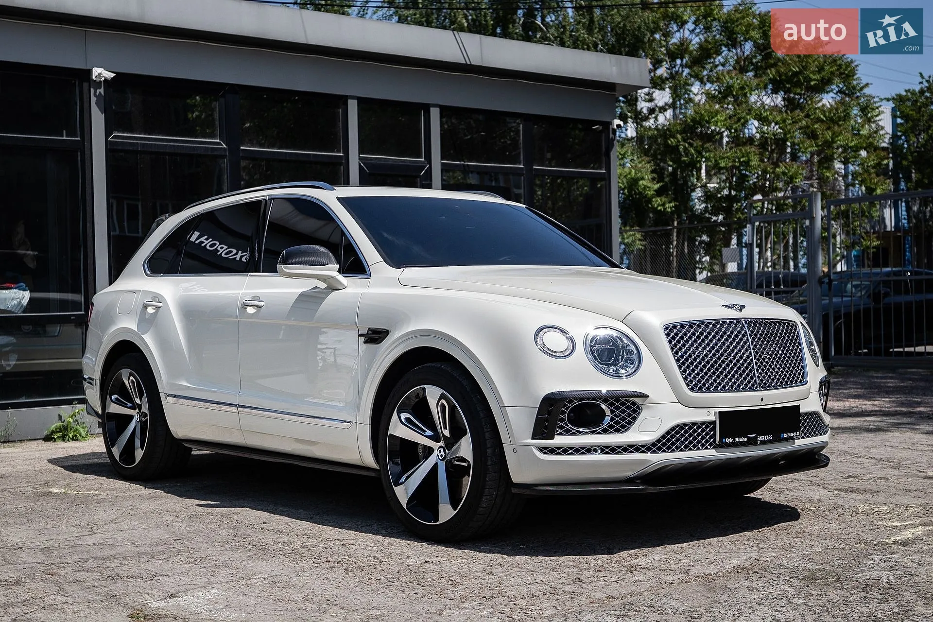 2017 Bentley Bentayga - мініатюра 8