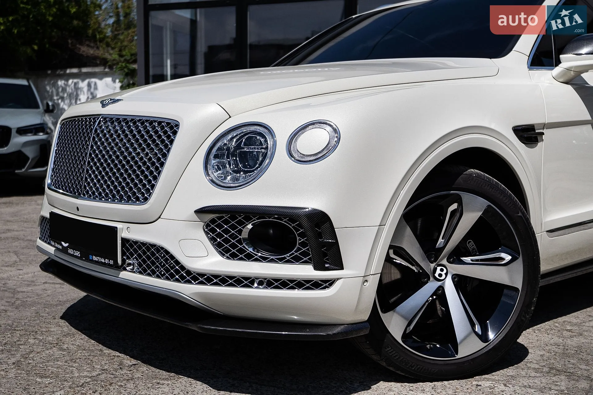 2017 Bentley Bentayga - мініатюра 16