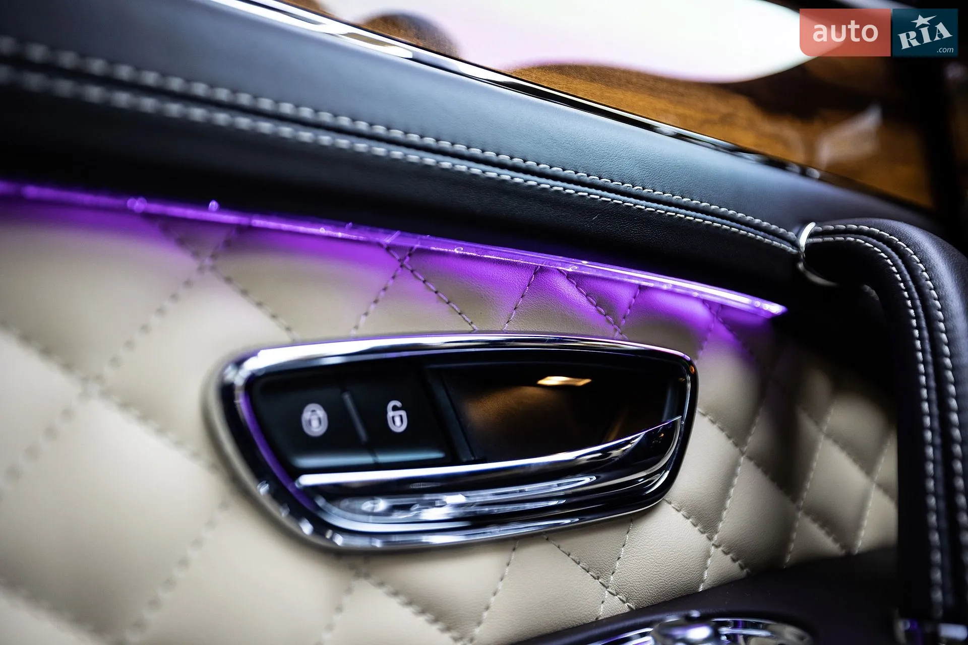 2017 Bentley Bentayga - мініатюра 65