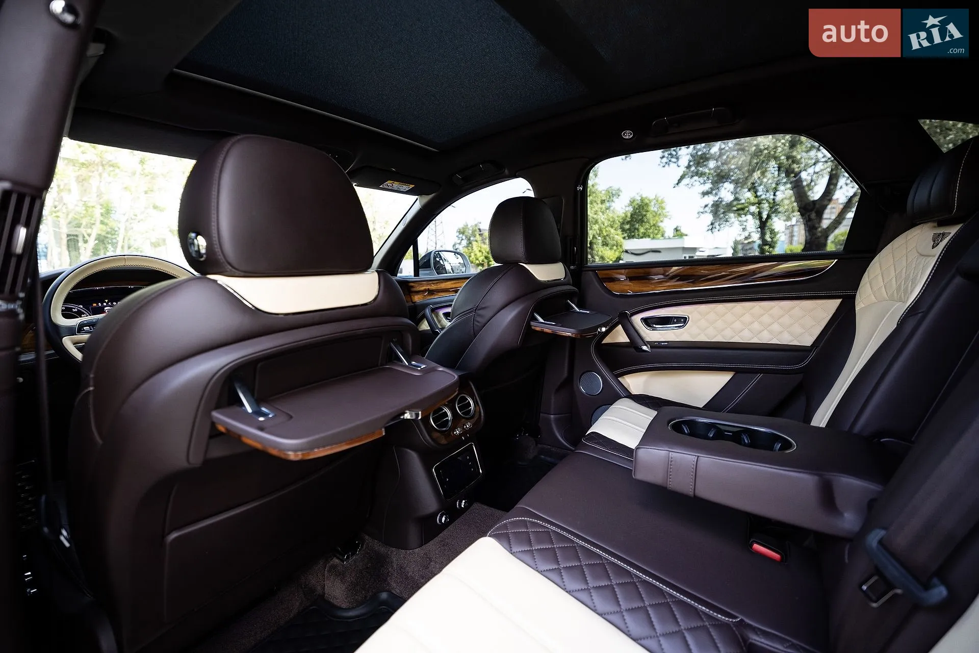 2017 Bentley Bentayga - мініатюра 70