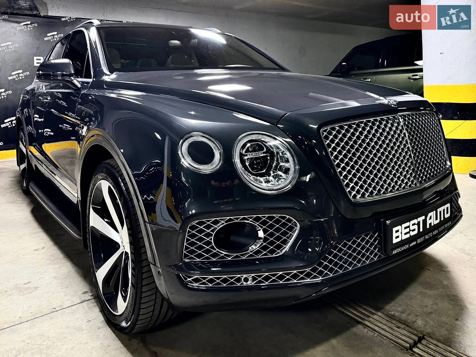 2016 Bentley Bentayga - мініатюра 5
