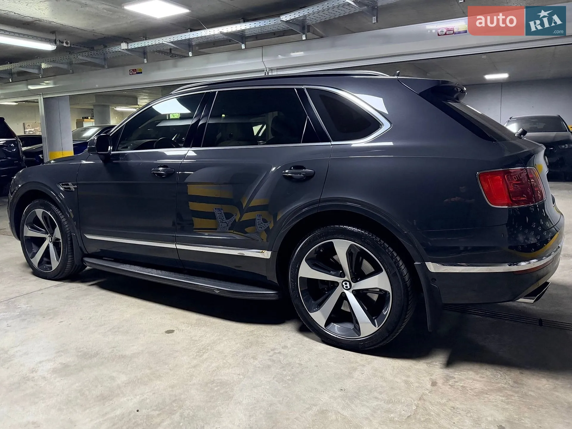 2016 Bentley Bentayga - мініатюра 18