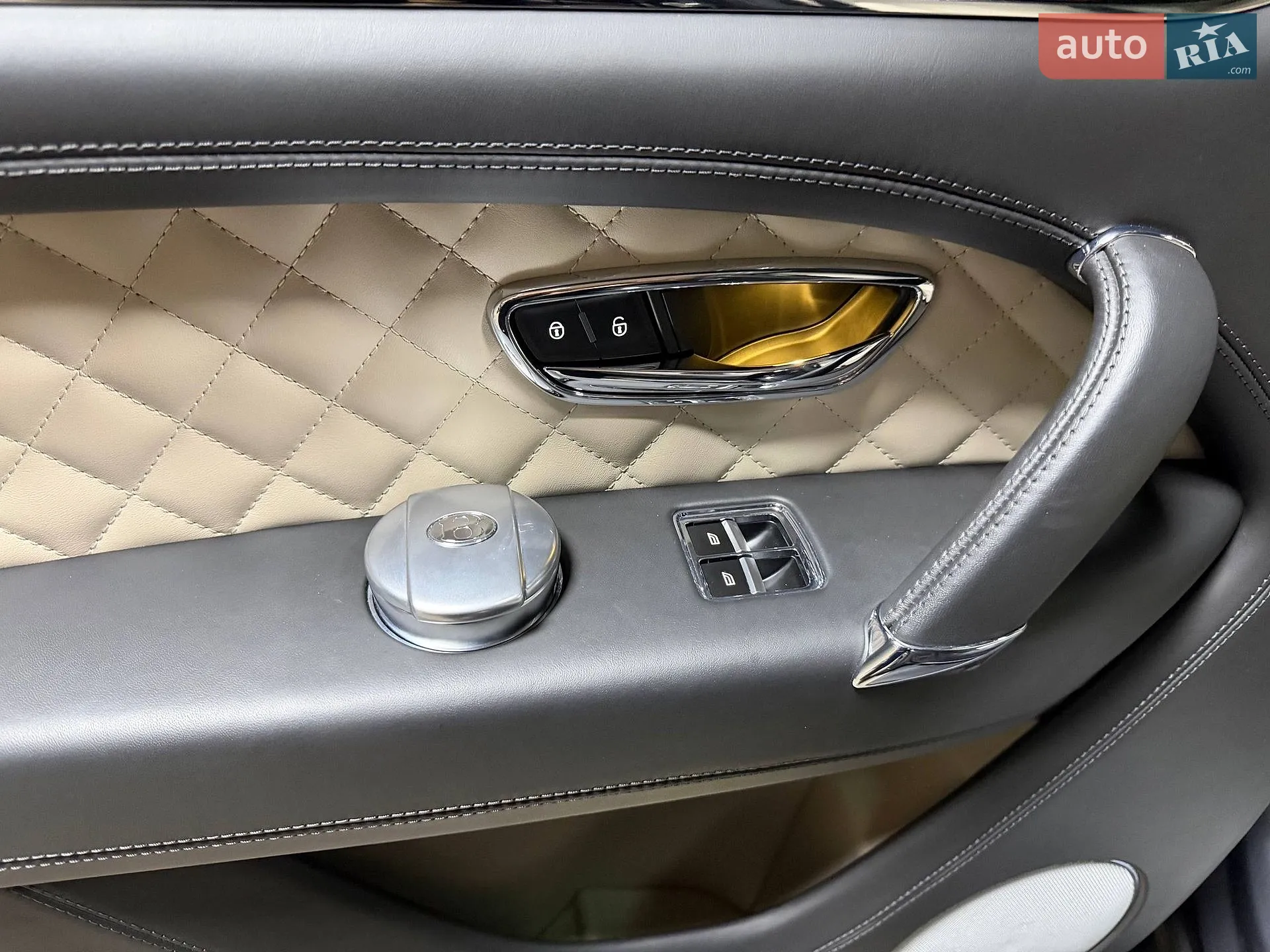 2016 Bentley Bentayga - мініатюра 62