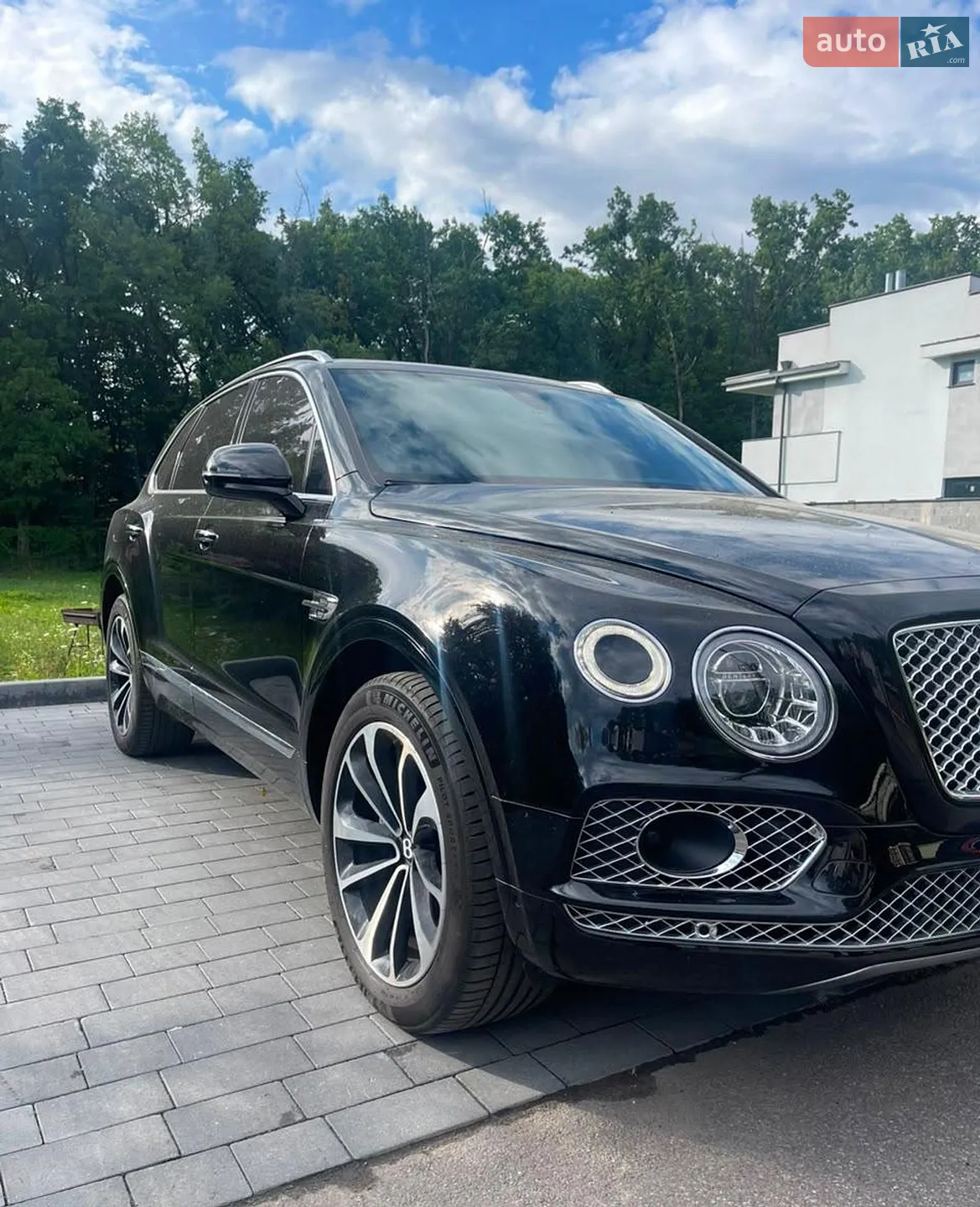 2016 Bentley Bentayga - мініатюра 8