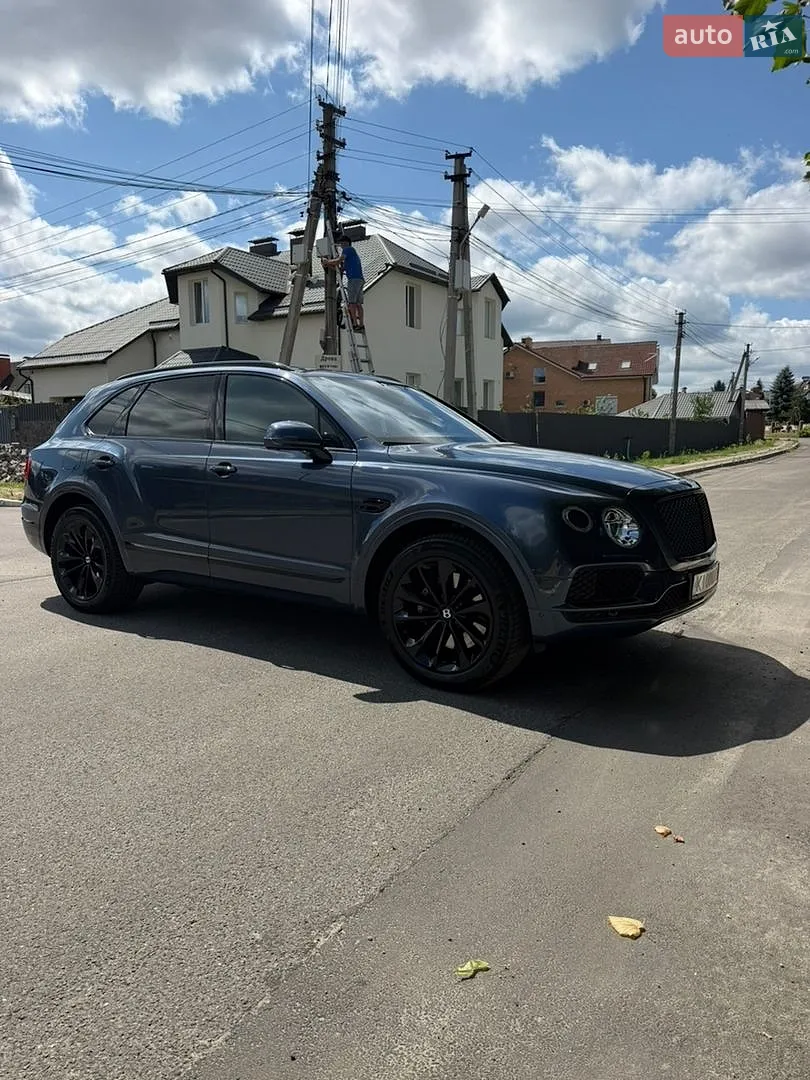 2017 Bentley Bentayga - мініатюра 9