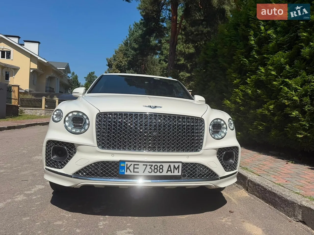 2022 Bentley Bentayga - мініатюра 31