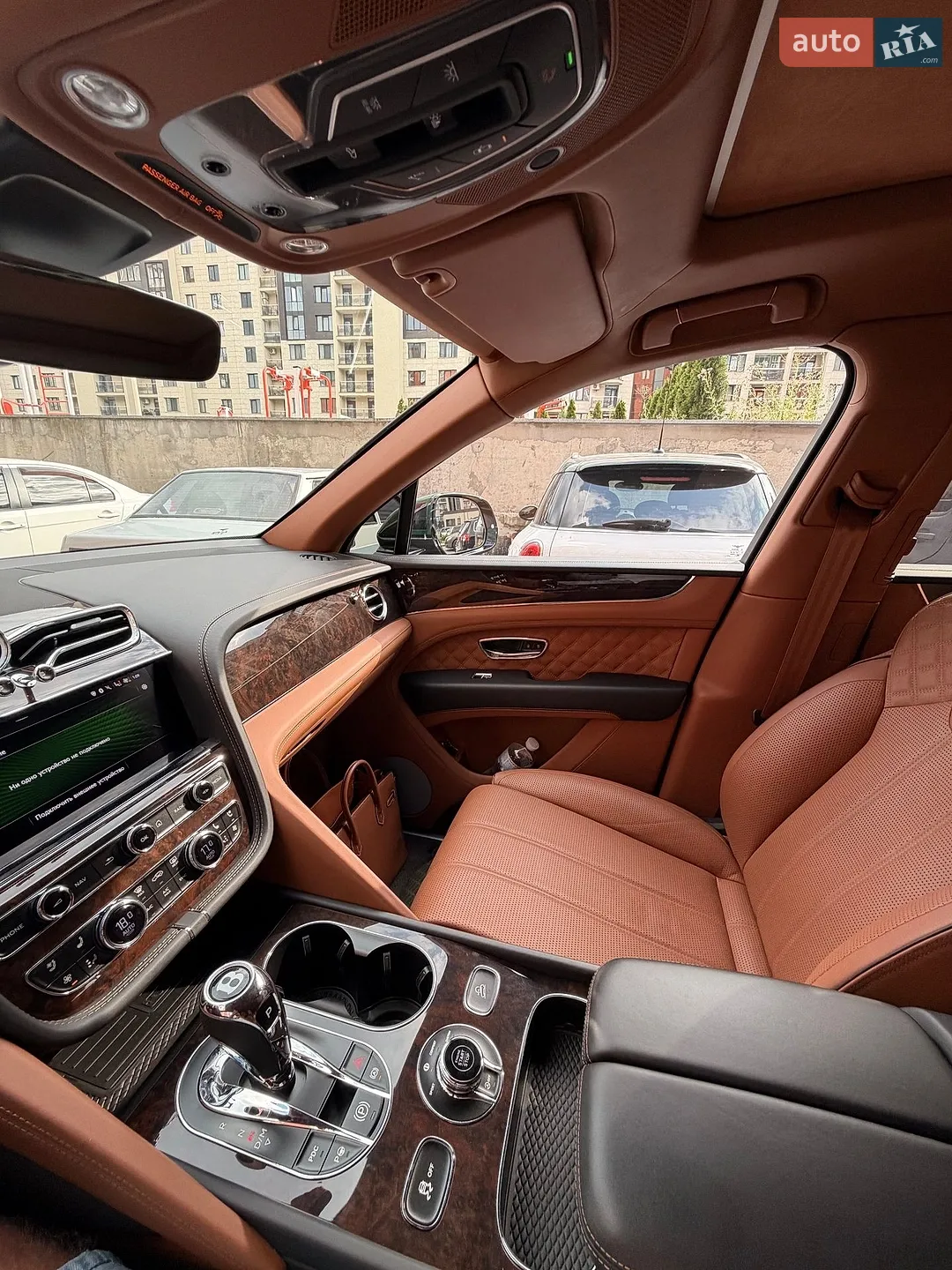 2022 Bentley Bentayga - мініатюра 22