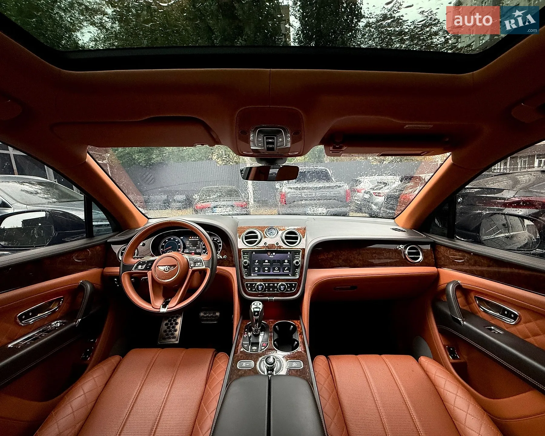 2018 Bentley Bentayga - мініатюра 26