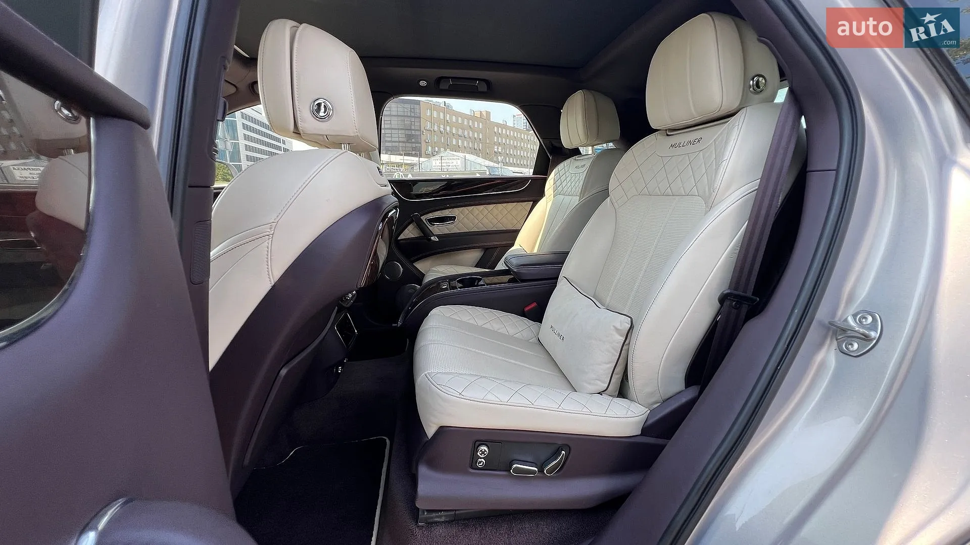 2020 Bentley Bentayga - мініатюра 30
