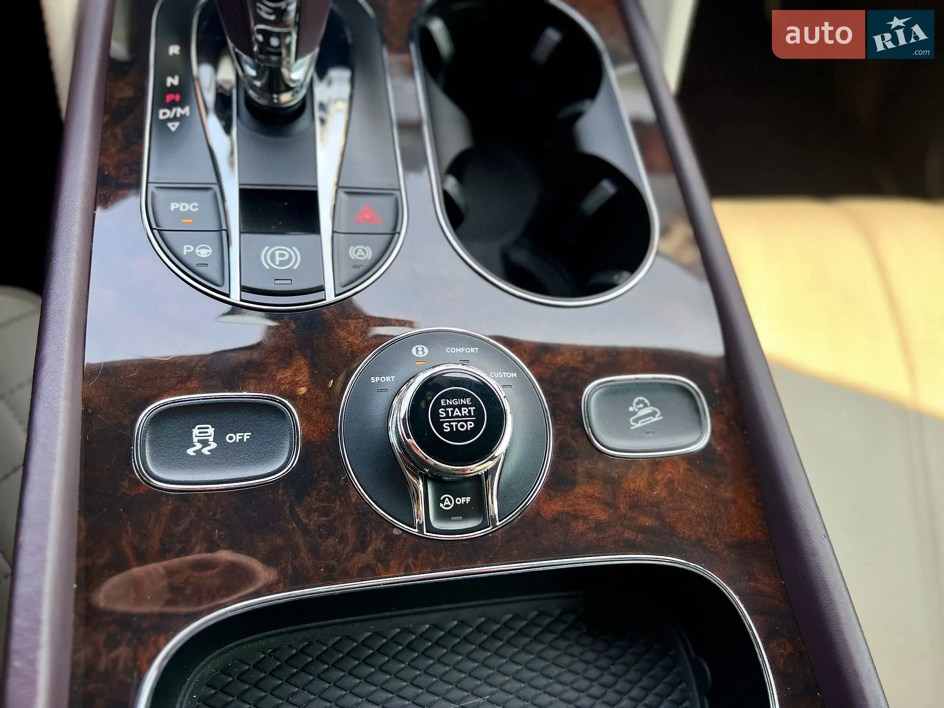 2020 Bentley Bentayga - мініатюра 54
