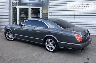 Купе Bentley Brooklands 2008 в Киеве