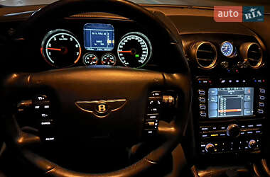 Седан Bentley Continental Flying Spur 2005 в 