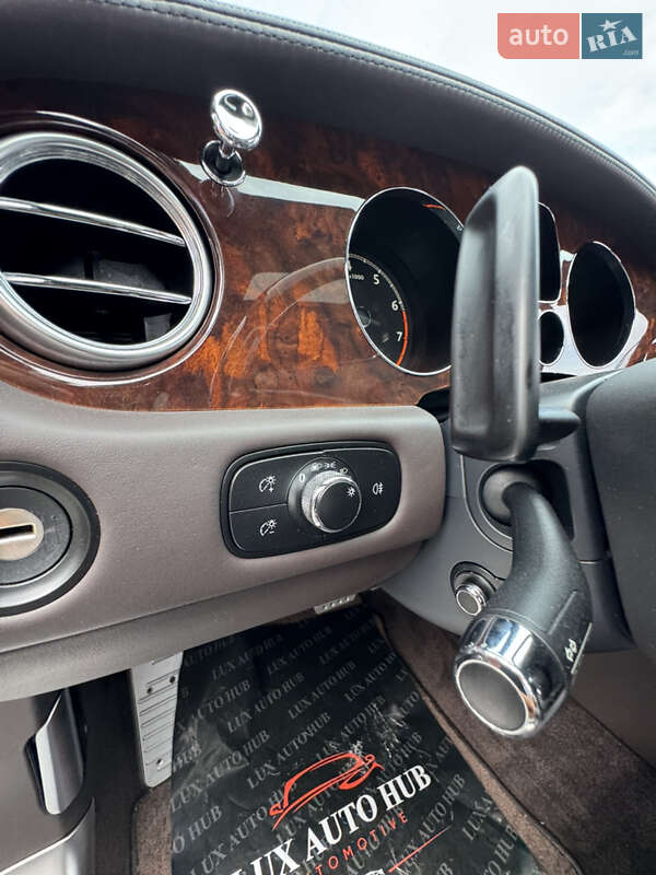 Седан Bentley Continental Flying Spur 2008 в Киеве