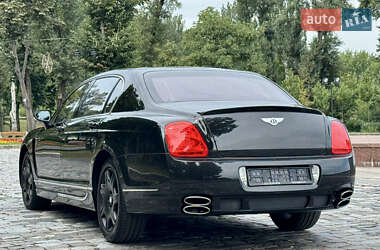 Седан Bentley Continental Flying Spur 2008 в 