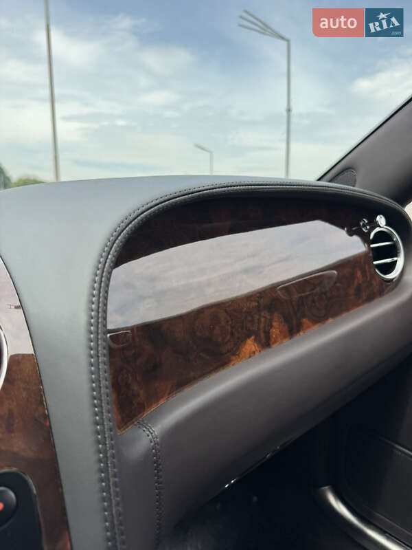 Седан Bentley Continental Flying Spur 2008 в Киеве
