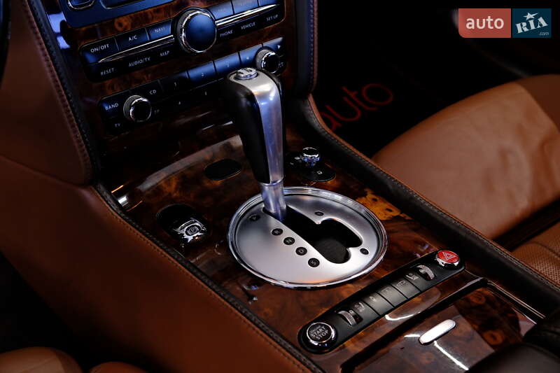 Седан Bentley Continental Flying Spur 2007 в Одессе фото 25 Седан Bentley Continental Flying Spur 2007 в Одессе