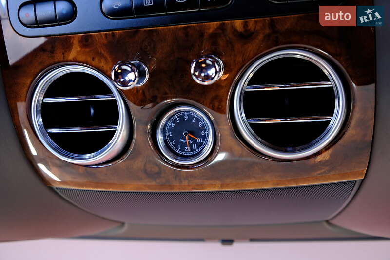 Седан Bentley Continental Flying Spur 2007 в Одессе фото 28 Седан Bentley Continental Flying Spur 2007 в Одессе