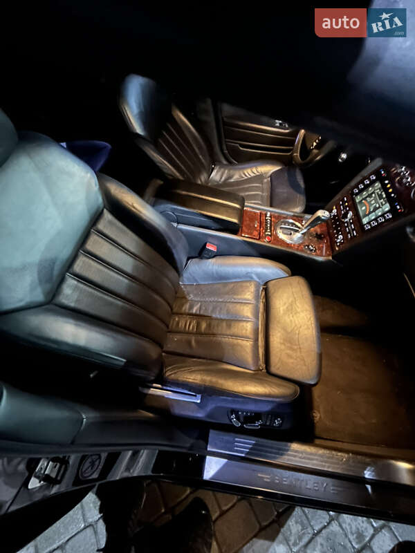 Седан Bentley Continental Flying Spur 2006 в Львове фото 10 Седан Bentley Continental Flying Spur 2006 в Львове