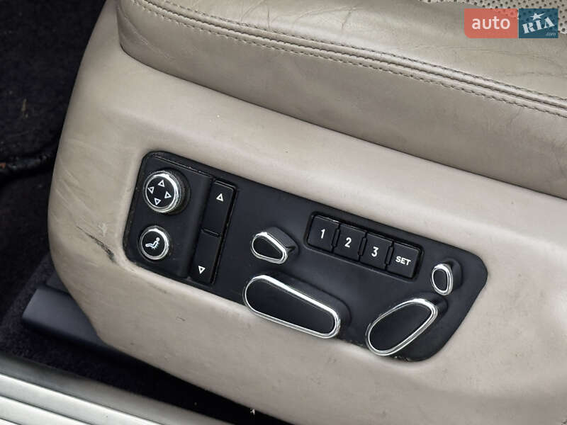 Седан Bentley Continental Flying Spur 2006 в Києві фото 17 Седан Bentley Continental Flying Spur 2006 в Києві