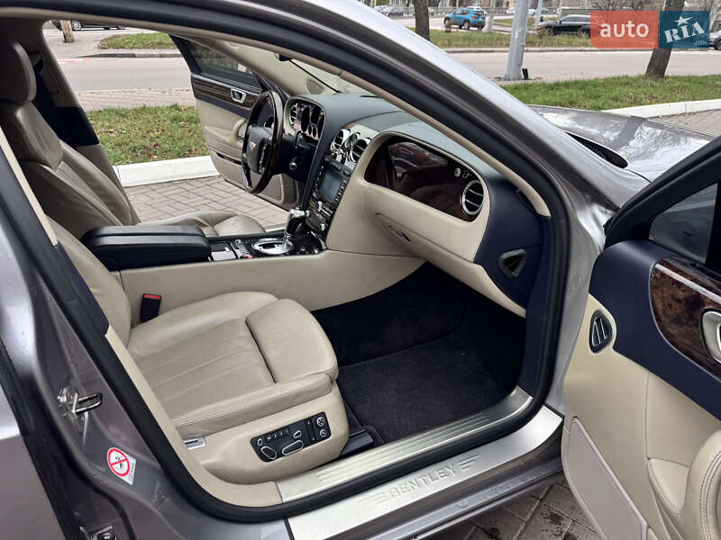 Седан Bentley Continental Flying Spur 2006 в Києві фото 34 Седан Bentley Continental Flying Spur 2006 в Києві
