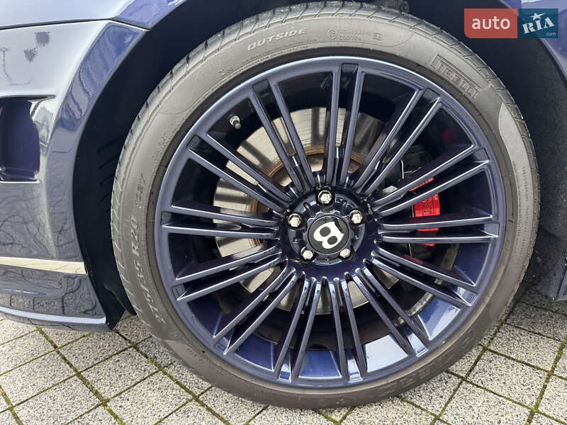 Седан Bentley Continental Flying Spur 2012 в Києві