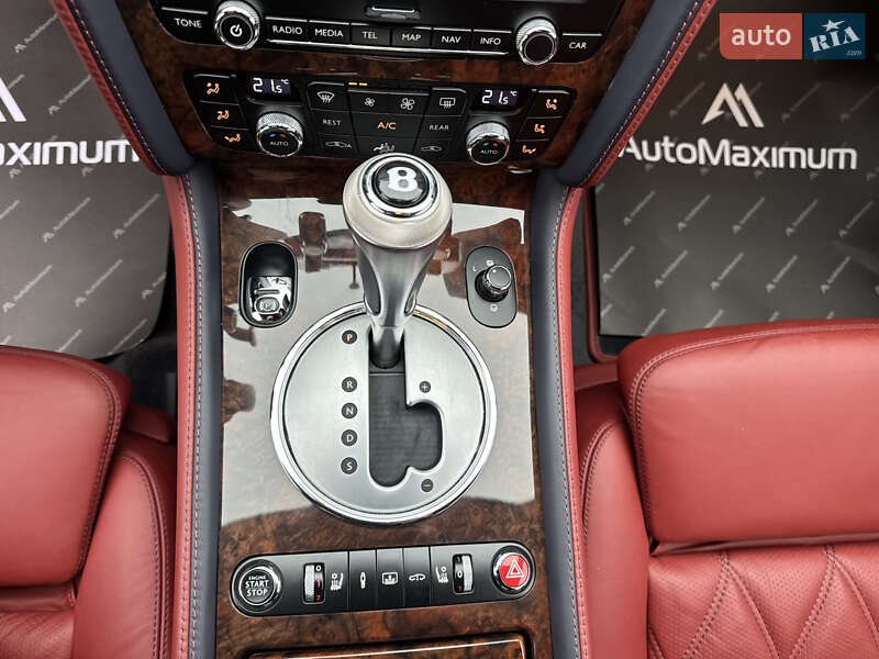 Седан Bentley Continental Flying Spur 2012 в Києві