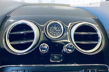 Купе Bentley Continental GT 2013 в Києві