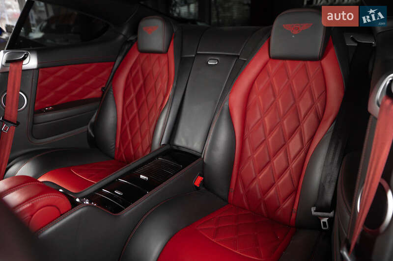 Купе Bentley Continental GT 2012 в Одесі