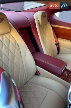 Купе Bentley Continental GT 2012 в 