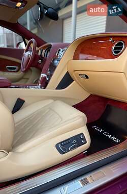 Купе Bentley Continental GT 2012 в 