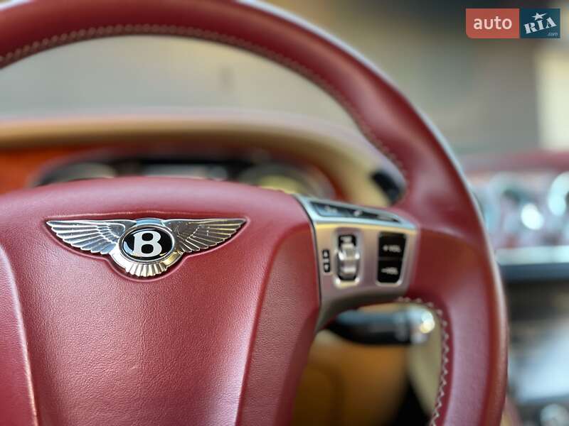 Купе Bentley Continental GT 2012 в Киеве