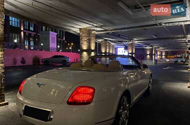 Кабриолет Bentley Continental GT 2008 в 