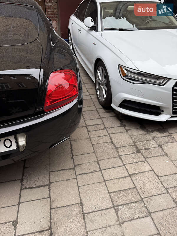 Купе Bentley Continental GT 2008 в Львові