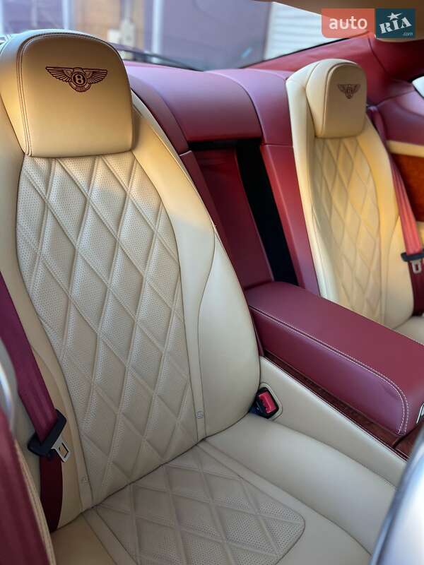 Купе Bentley Continental GT 2012 в Києві фото 24 Купе Bentley Continental GT 2012 в Києві