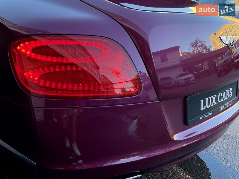 Купе Bentley Continental GT 2012 в Києві фото 31 Купе Bentley Continental GT 2012 в Києві