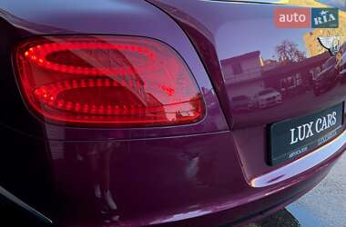 Купе Bentley Continental GT 2012 в 