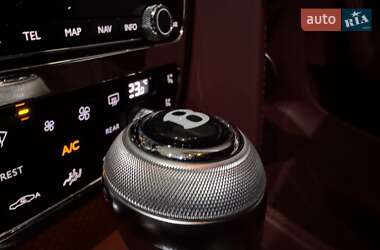 Купе Bentley Continental GT 2012 в 