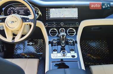 Седан Bentley Continental GT 2019 в  фото 35 Седан Bentley Continental GT 2019 в