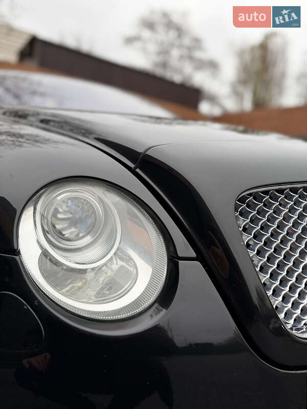 Купе Bentley Continental GT 2004 в Києві