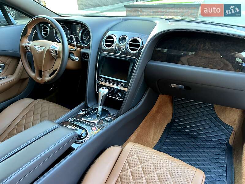 Купе Bentley Continental GT 2016 в Киеве фото 33 Купе Bentley Continental GT 2016 в Киеве