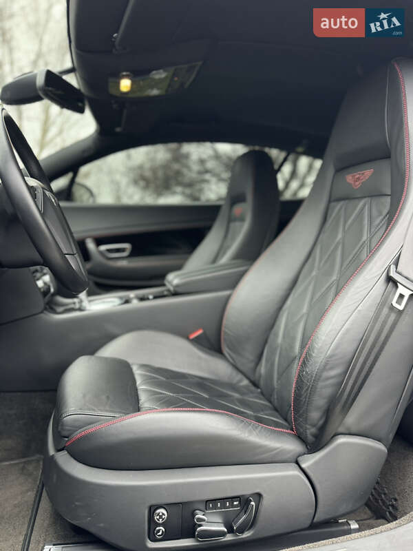 Купе Bentley Continental GT 2008 в Києві