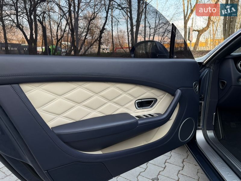 Купе Bentley Continental GT 2013 в Тернополі