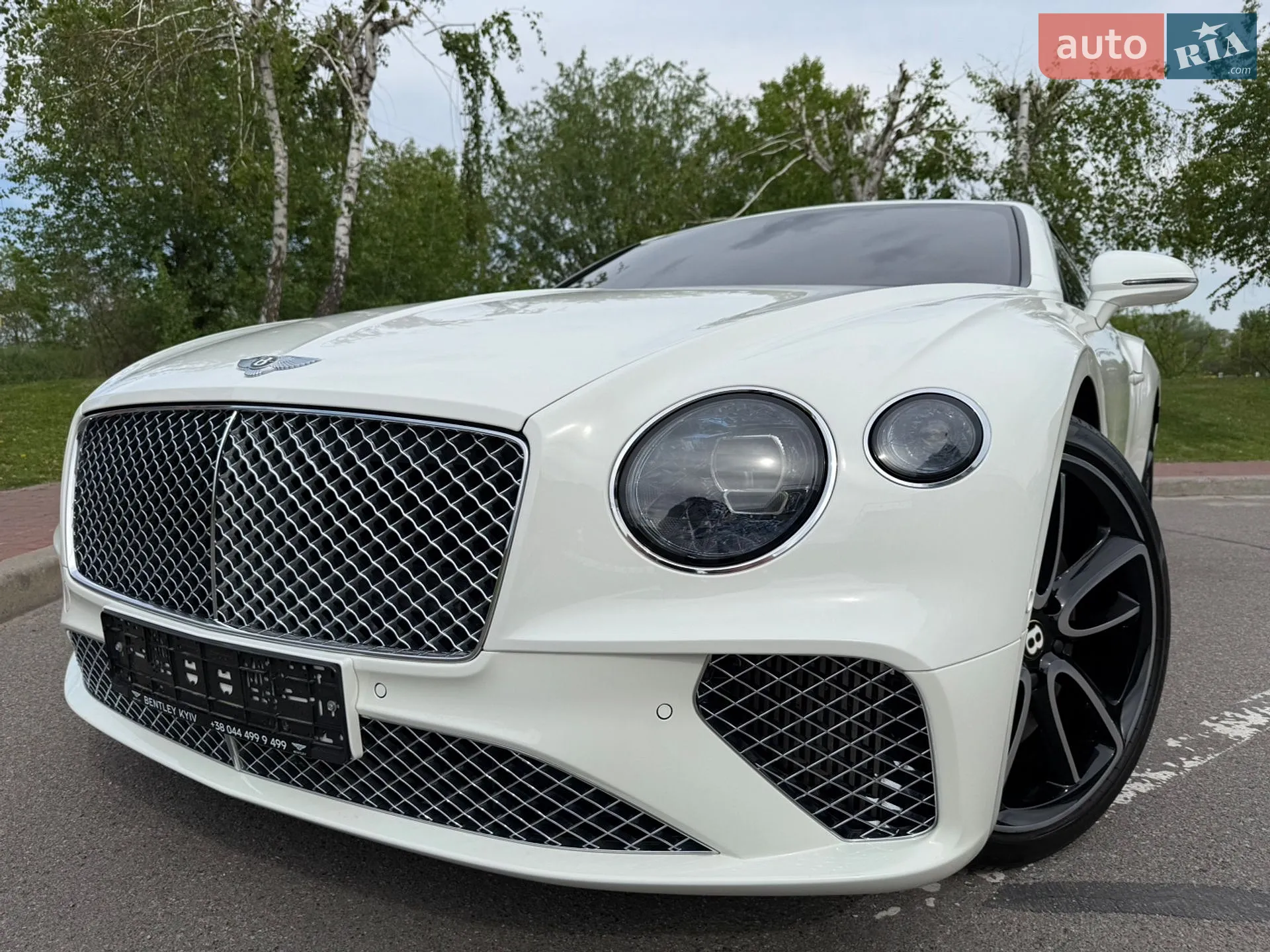 2019 Bentley Continental - мініатюра 13