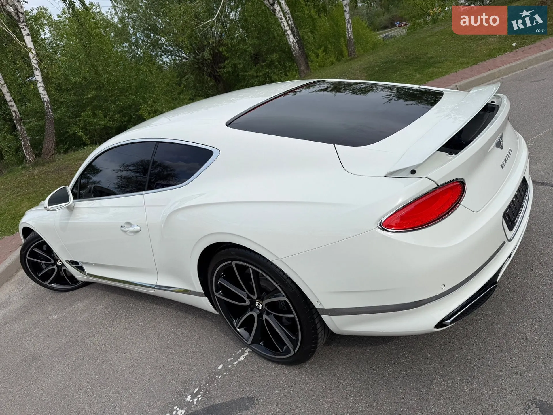 2019 Bentley Continental - мініатюра 43