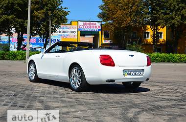 Кабриолет Bentley Continental 2004 в 