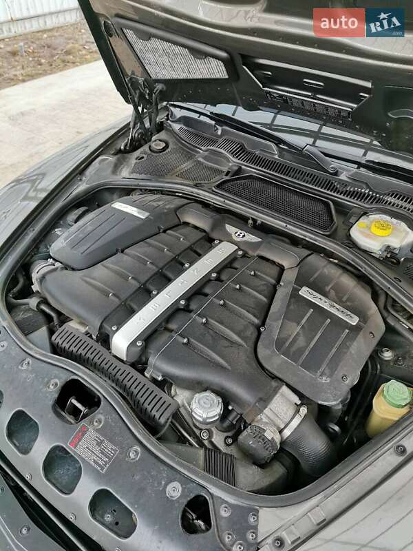 Купе Bentley Continental 2010 в Києві