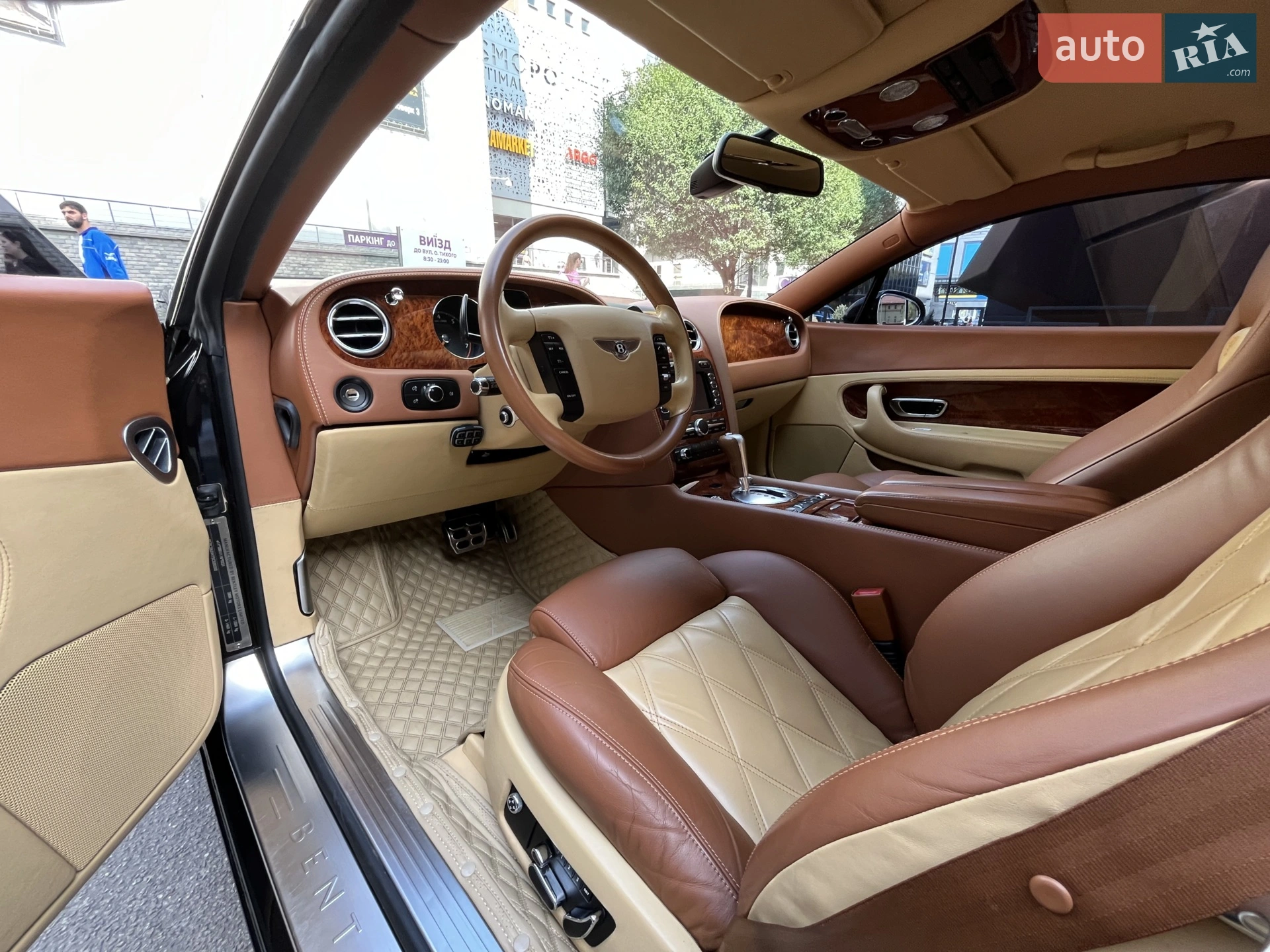 Bentley Continental 2005 VIN SCBCE63W75C030350 фото оголошення 41 з 54